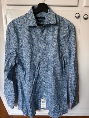 NWT Tommy Hilfiger Slim Fit Floral Dress Shirt [L | Blue and White]